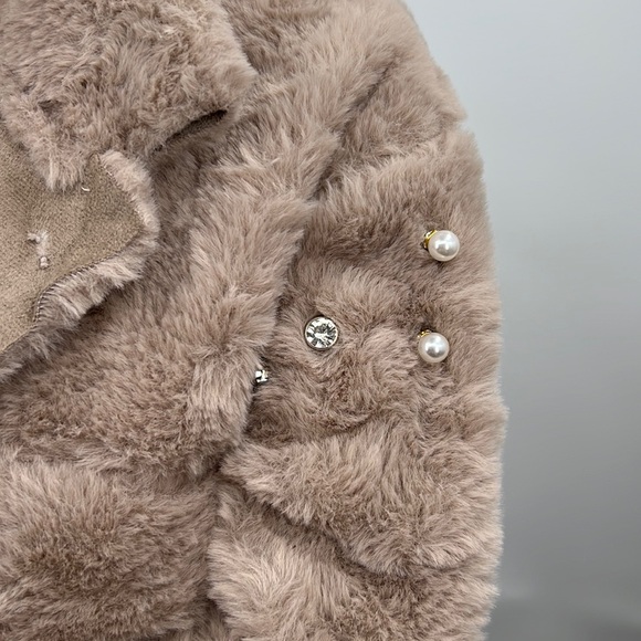 🆕Buckle-Mystree Faux Fur Raw Edge Soft Bomber Jacket Jeweled Sleeves Pockets - Picture 6 of 12